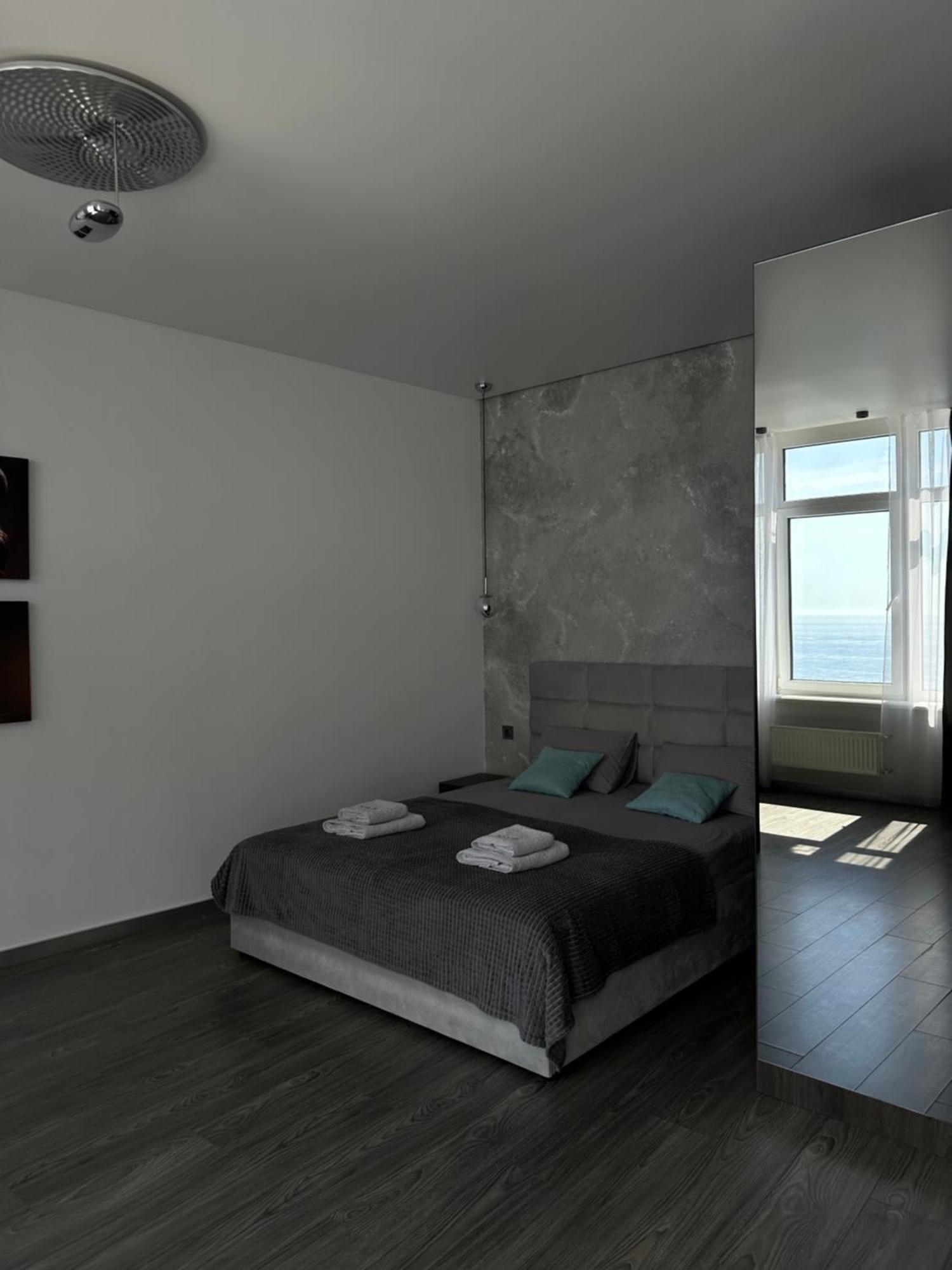 Board Apart Hotel Odessa Exterior foto